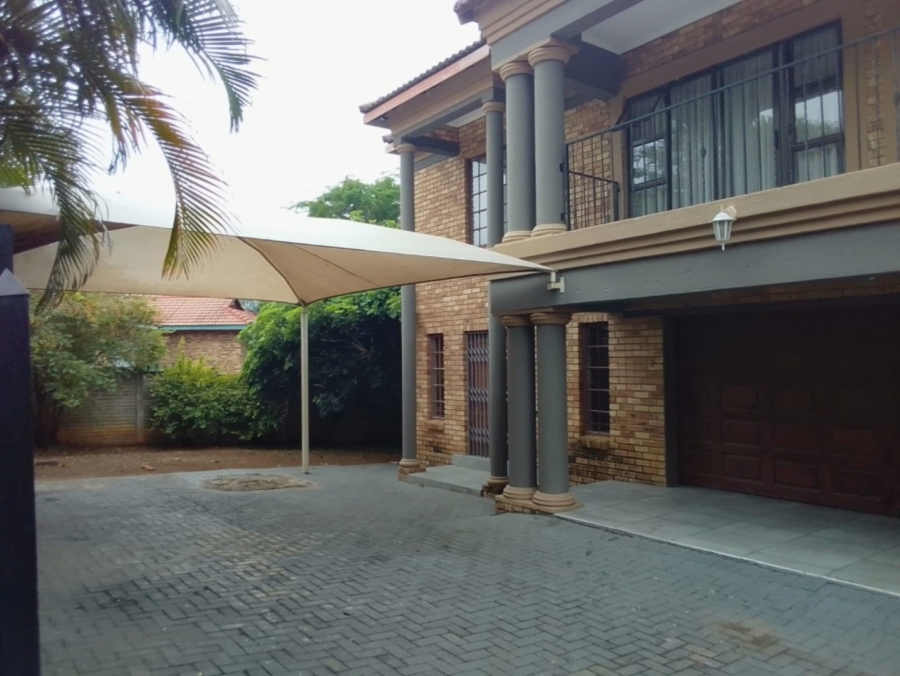 To Let 4 Bedroom Property for Rent in Safari Gardens North West